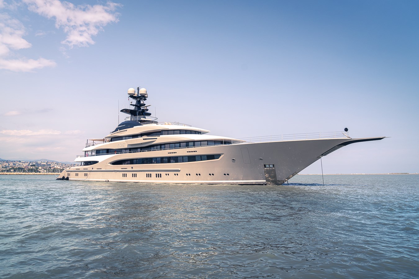 KISMET - 2014 LURSSEN 312' 5