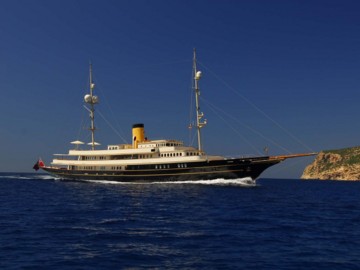 NERO - 2008 CORSAIR MARINE 295' 11